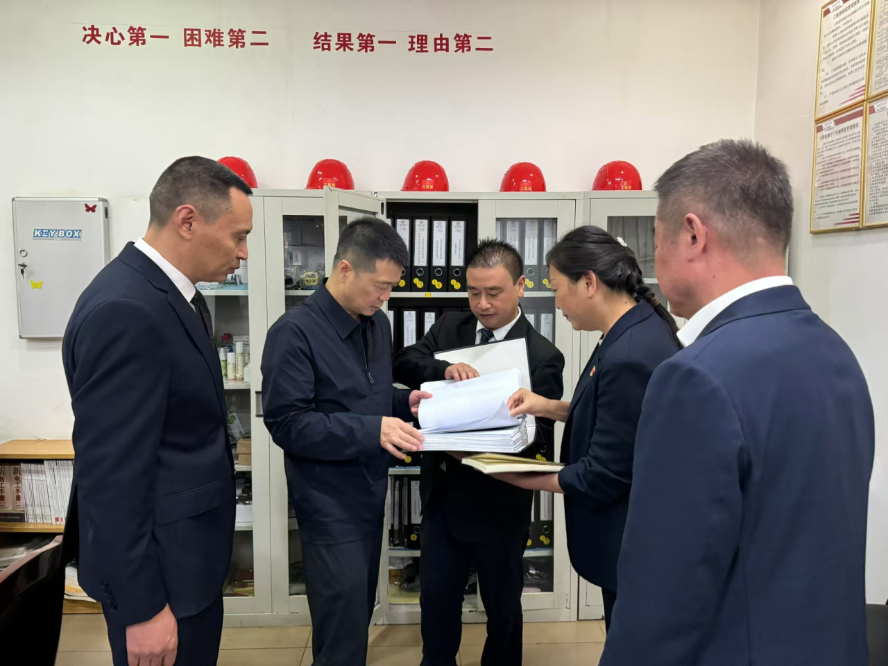 省尊龙凯时集团党委书记、董事长游勇国庆节期间调研督导旗下酒店经营及安全生产工作